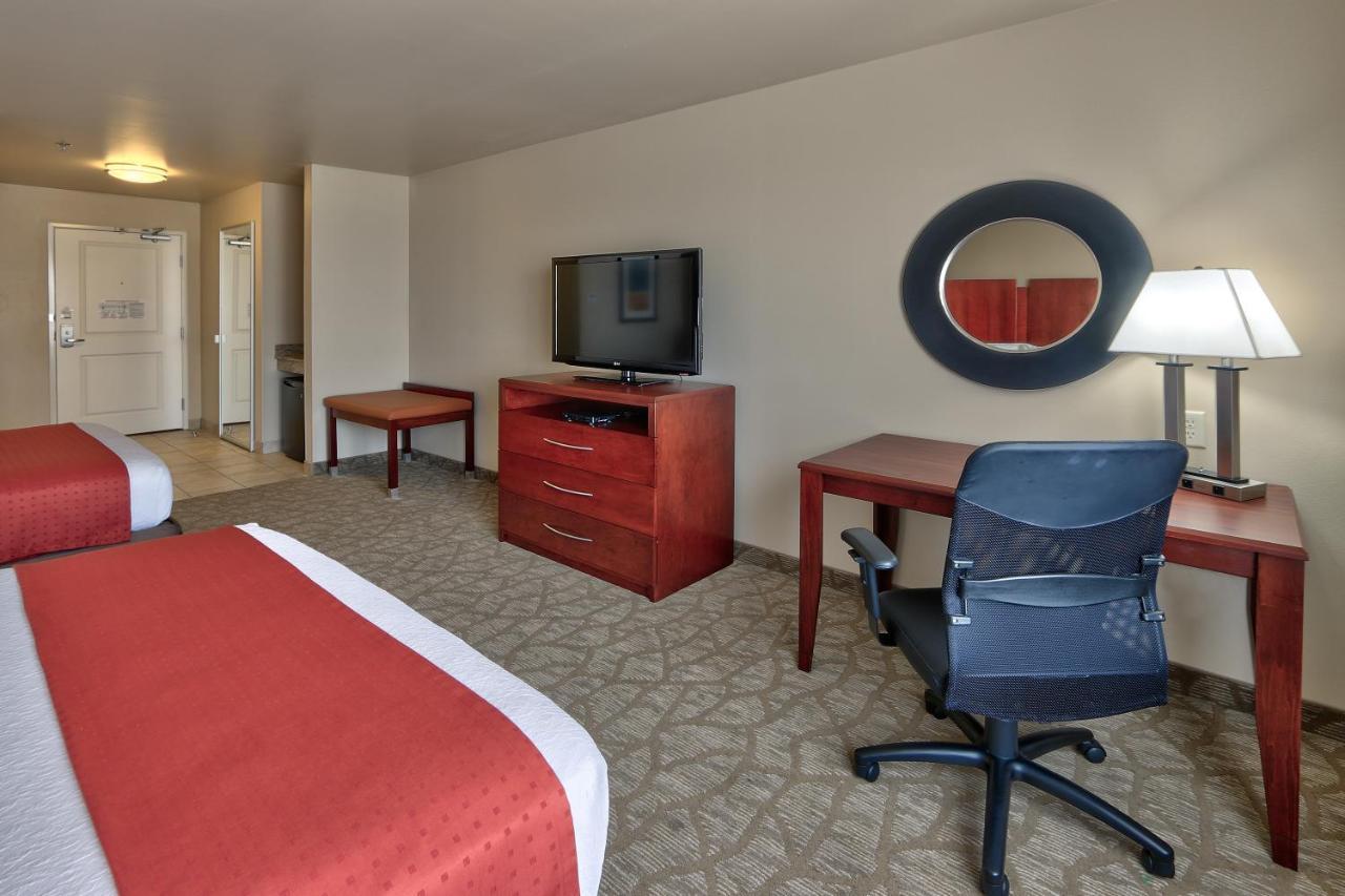 Holiday Inn Roswell By Ihg חדר תמונה