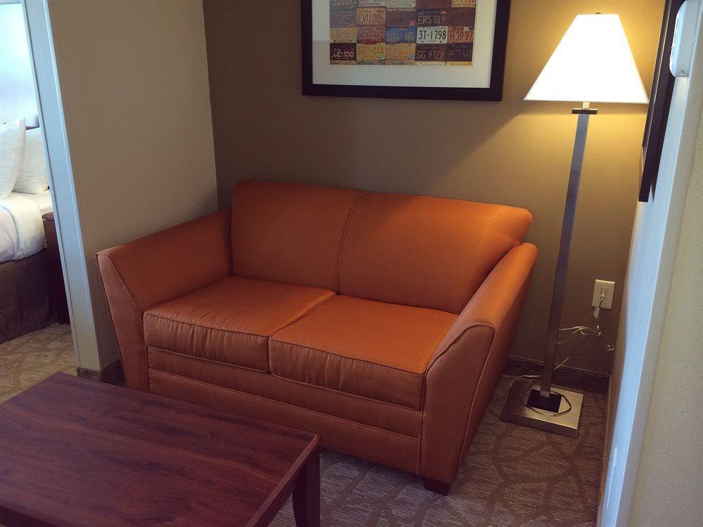 Holiday Inn Roswell By Ihg מראה חיצוני תמונה