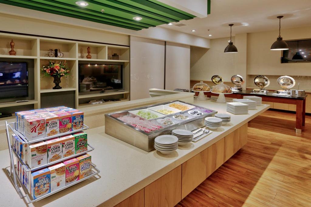 Holiday Inn Roswell By Ihg מראה חיצוני תמונה